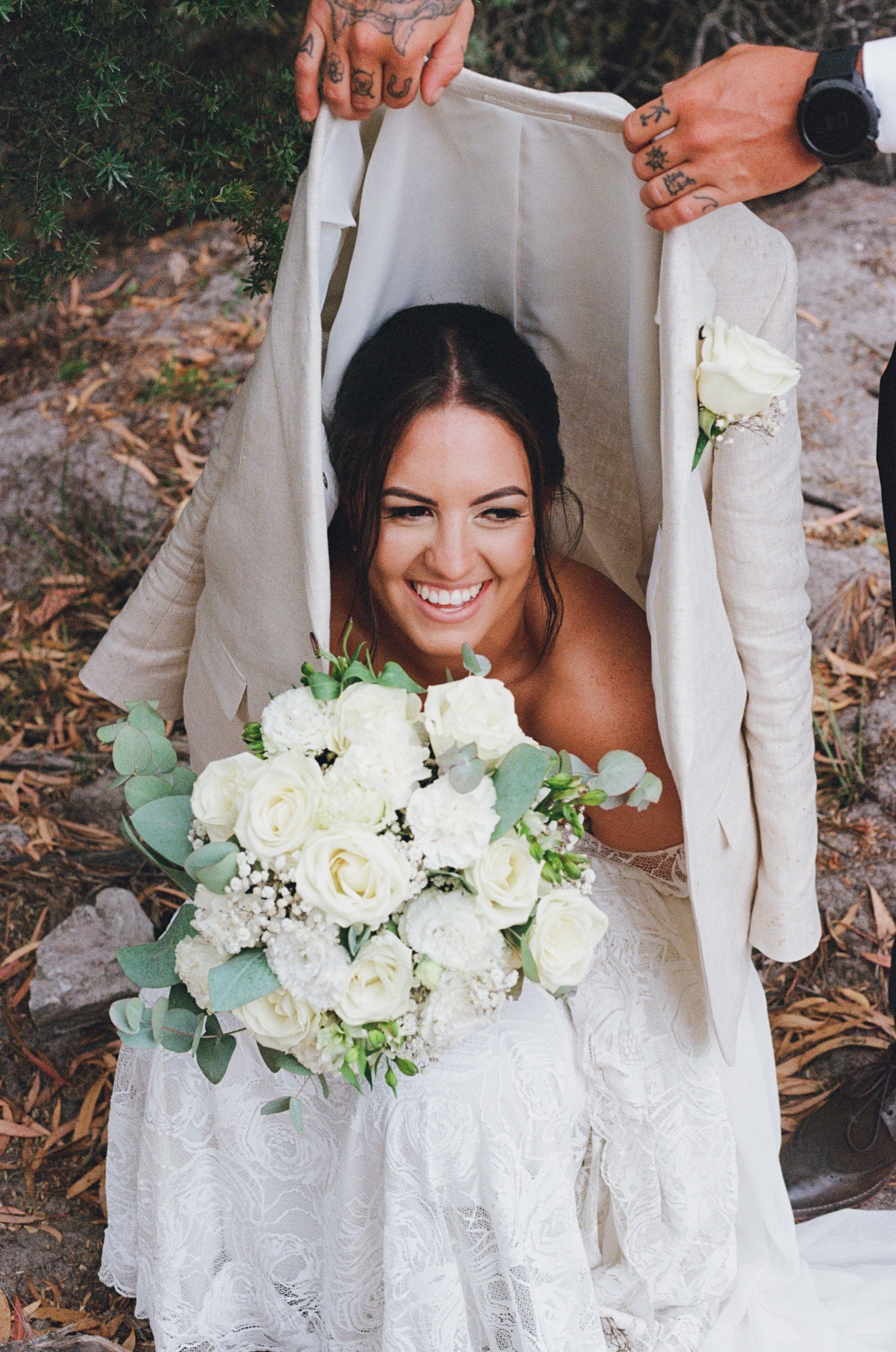 carousel-hero-element image-0