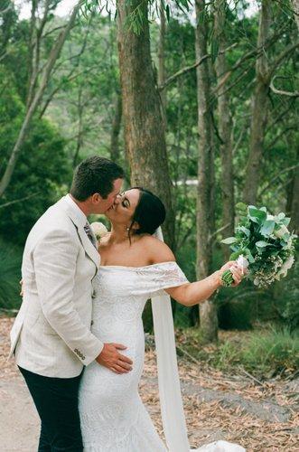 mobile - carousel-hero-element image-0